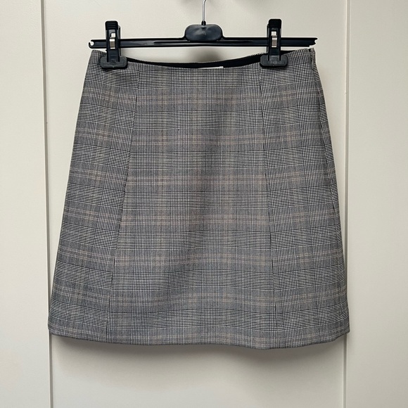 Aritzia Babaton Plaid Skirt - Picture 1 of 7